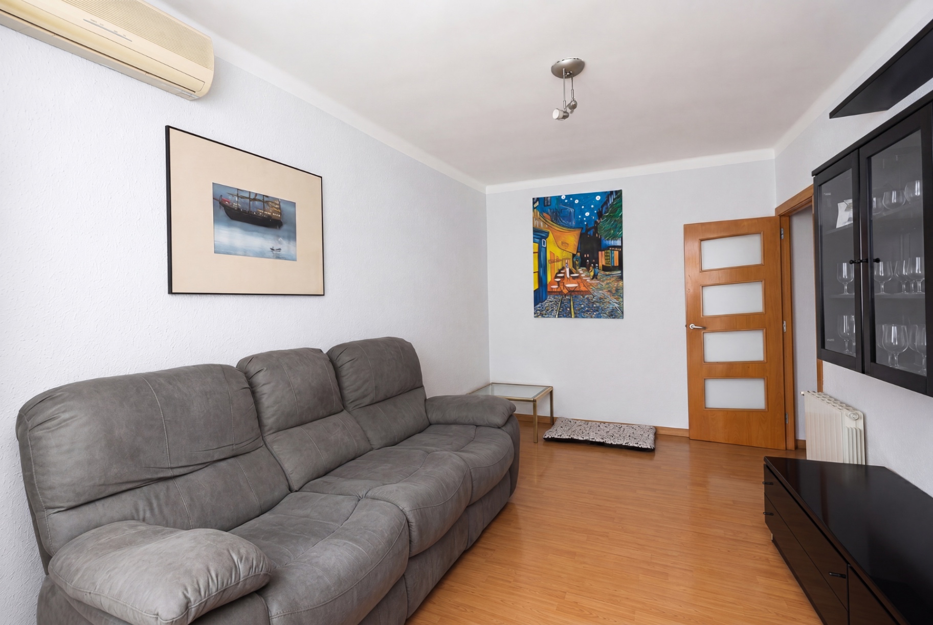 Salón-comedor amplio del piso en venta en Viladecans