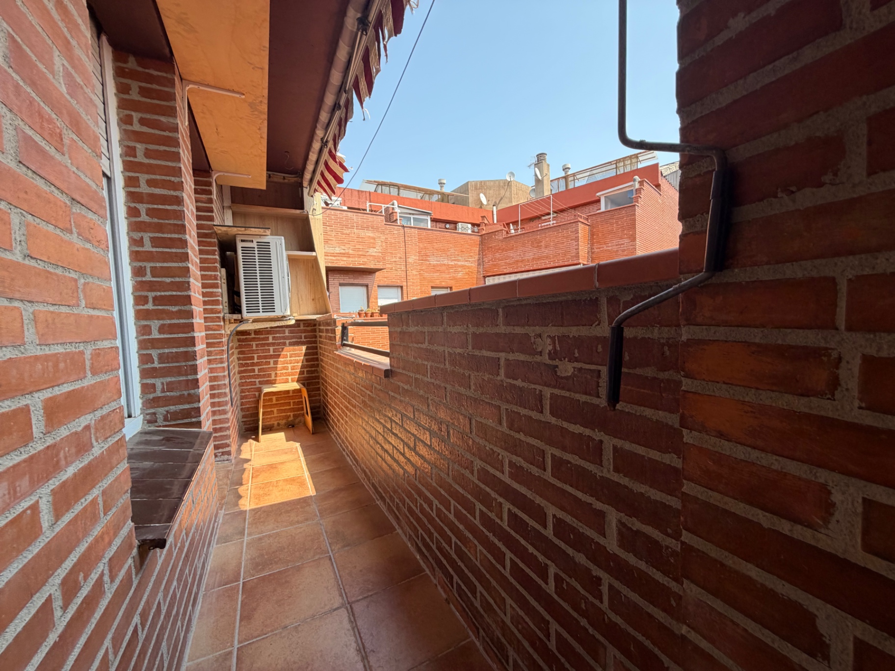 Balcón exterior del piso con ascensor en El Prat de Llobregat